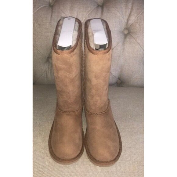 NEW $180 UGG KID'S CHESTNUT CLASSIC TALL BOOTS (YOUTH) US SIZE 13Y - Picture 4 of 8